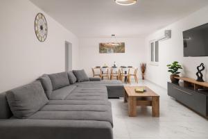 Luxury Villa Jakov with pool