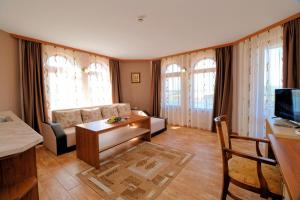 Комплекс АНИ МАР яз Клокотница