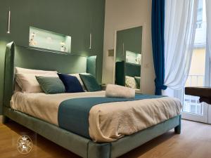 Vista Piazza dei Martiri