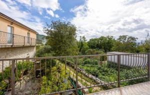 1 Bedroom Stunning Apartment In Imotski