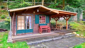 Ferienholzhaus Strandbude mit Terrasse