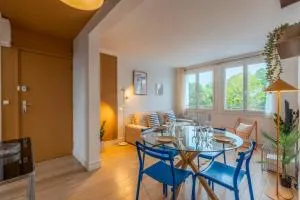 Two bedroom apartment near shops & tram - 瓦斯凯勒