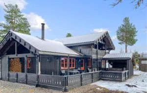 4 Bedroom Gorgeous Home In Bjorli - Grotli