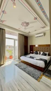 Hotel Pushp Sara- Lake View - Sādri