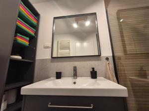 RingPeace Apartment, Trnsko