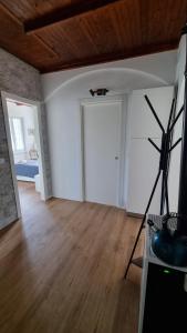 Evergreen House - Japartments