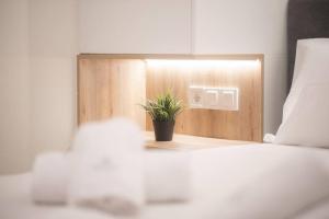 White Luxe Suite in Kolonaki