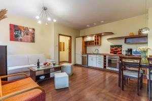 Imperial Apartments - Patio Mare