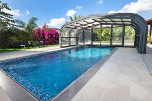 אחוזת כנען - וילה מדהימה עם בריכה פרטית מחוממת וג'קוזי - Deir el Asad