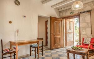 Botonis Houses - Modern Villas, Timeless Beauty