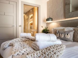 Converted Church, Lamlash Shorefront, Arran Shores Apartment 3