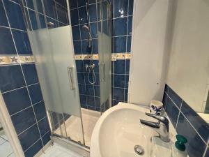 Appartements Soleil Couchant Balcon Parking Metz Gare Un-Sejour-a-Part : photos des chambres