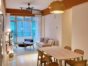 Walking Distance to Mount Austin - 6 pax Newly Renovated - Kangkar Teberau