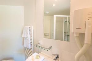 Hotels Kyriad Annemasse - Geneve : 1 Lit Double