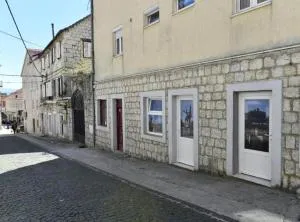 Charming Sinj Town Studio Apartments - Lučane