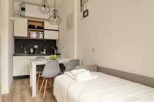 JOIVY Cosy studio with balcony near the city centre