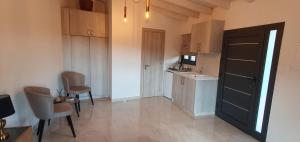 Village Gem Peledri Studio