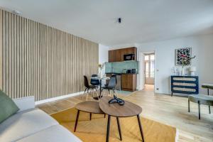 Heart of Montmartre l Sacré-Coeur at 10min