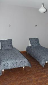 Villas Gorgeous 5 bedroom villa with air con, heated pool and garden for 12 : photos des chambres
