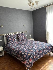 Villas Gorgeous 5 bedroom villa with air con, heated pool and garden for 12 : photos des chambres