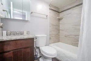 Landing at Three Rivers - Studio in Central Fort Wayne - Huntington