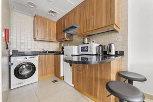 Elegant Studio Near To Metro