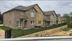 Landing at stone lake townhomes - 3 Bedrooms in Weatherford - Springtown