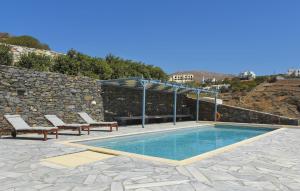 Stunning Home In Ampela, Syros