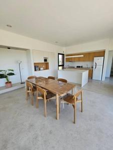 Casa de diseño en Chacras de la Trinidad