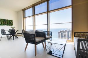 Intempo by Holuxe - 203 - 20th Floor