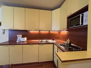 Appartement skis aux pieds, 6 pers avec parking, Montgenèvre - FR-1-330D-7