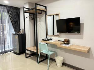 The Hub Hotel Surin
