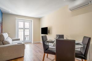 Central and bright - 2Bedrooms 2Bathrooms-Malasaña