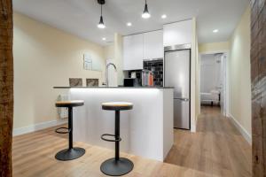 Central and bright - 2Bedrooms 2Bathrooms-Malasaña