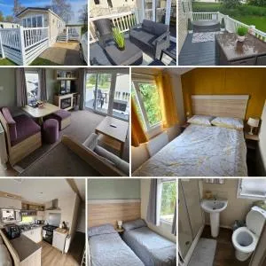 The Shutt's Escapes - Tattershall Lakes - Spalding