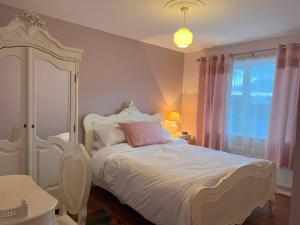 LILYS LODGE - Beautiful Central Buncrana Home