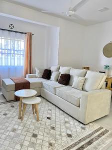 Majestic Homes - HER MAJESTY