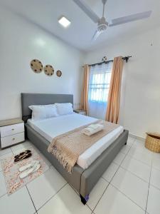 Majestic Homes - HER MAJESTY