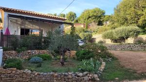 Maisons de vacances Jolie maison neuve entre mer et colline en Provence : photos des chambres