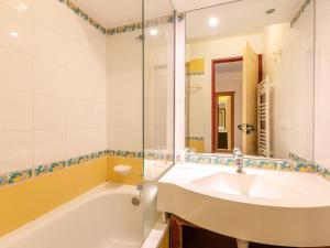 Appartement ski-in ski-out, balcon sud-ouest, animaux acceptés - FR-1-353-115