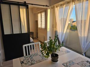 Appartements LES PIEDS DANS L'EAU - Acces direct a la plage : photos des chambres