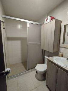 Apto Familiar con Escritorio Fácil Acceso Turístico