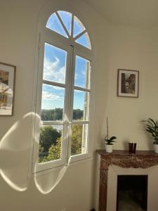 Maisons de vacances Charmante PETITE MAISON avec vue panoramique, en centre historique, proche d-Avignon, ancienne, renovee, climatisee, terrasse, parking public gratuit : photos des chambres