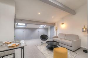 Appartements Le Cleret, Studio douillet sous les toits : photos des chambres