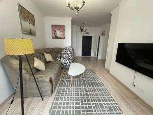 Просторная двухкомнатная квартира в Аркадии с видом на море на 6 человек