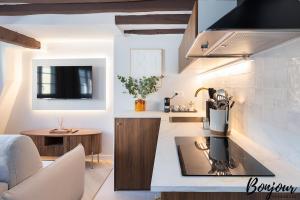 Appartements SUPER CENTRAL - Marais Designer One-Bedroom - FREE Parking : photos des chambres