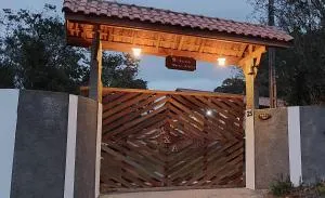 Chácara Maira e Araken - إبيونا