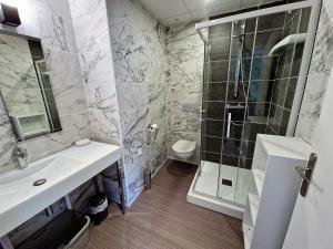 Appart'hotels ROYAL LUCHON : photos des chambres
