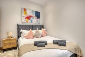 3Bed 3Bath Kensington Palace