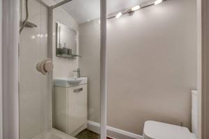 3Bed 3Bath Kensington Palace